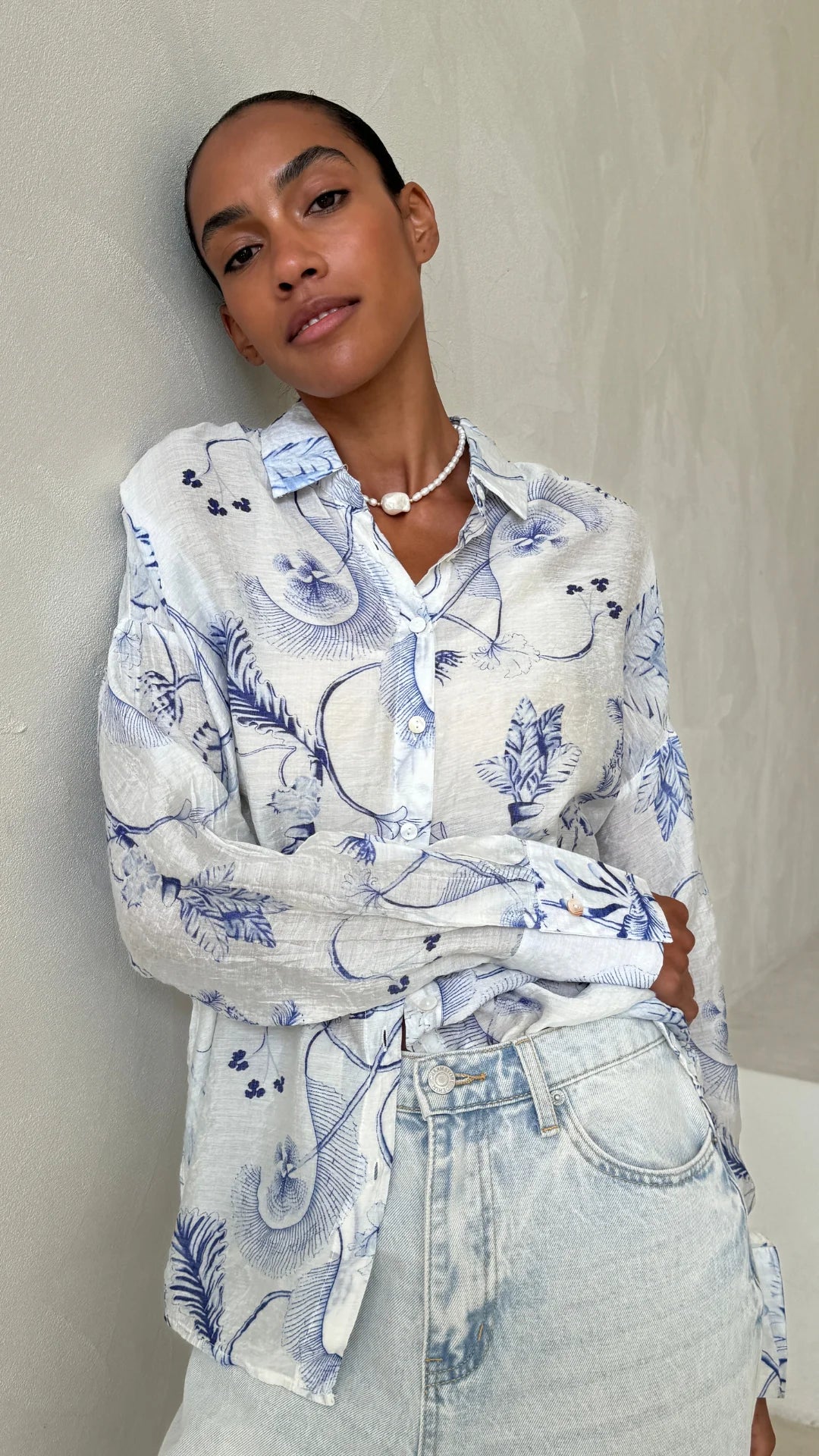 Charli London Maxine Shirt Blue & White Print